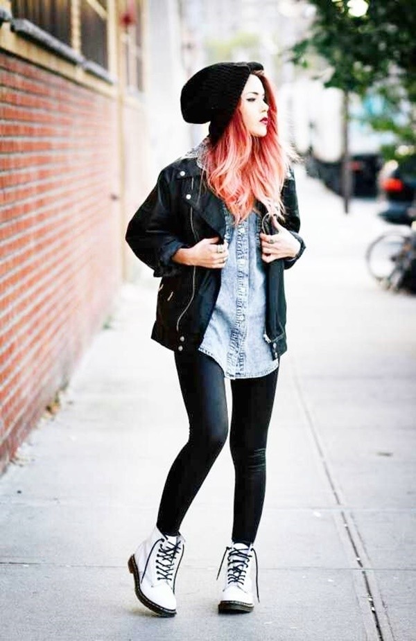 10 Ways to Wear Your Black Leggings In Style